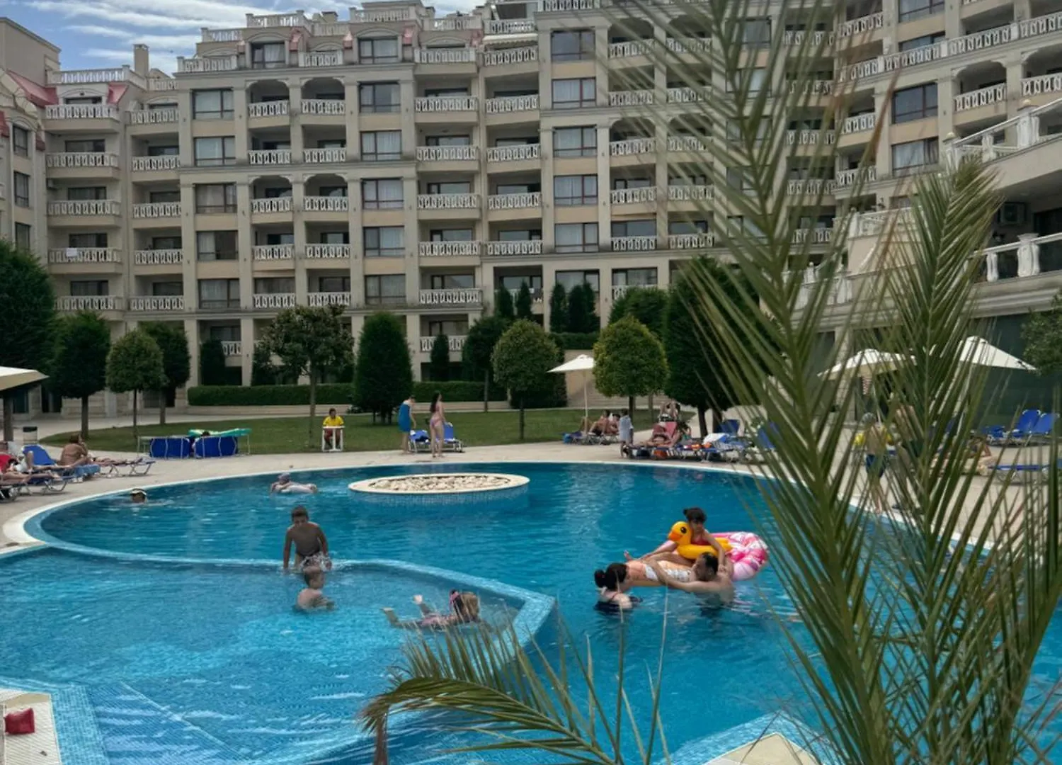 Seaside View Apartment In Varna